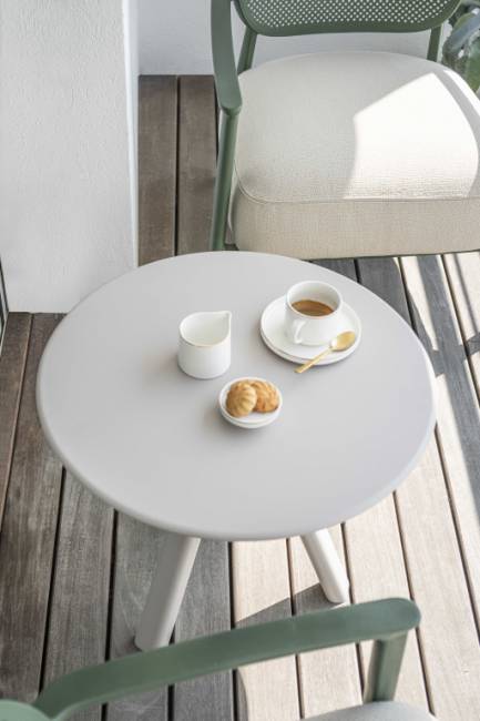 Cтолик кофейный ламинированный Norman 3-Pod Ø600х510 мм