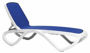 Шезлонг-лежак пластиковый Omega белый, синий 1700-1945х690х910 мм Шезлонг-лежак пластиковый Omega белый, синий 1700-1945х690х910 мм