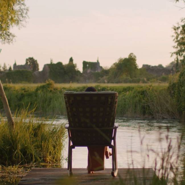 Кресло-качалка пластиковое Folio табак 720х810-925х1190-1125 мм