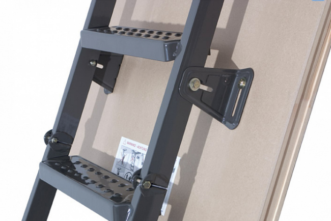 Чердачная лестница Fakro LMS Metall Чердачная лестница Fakro LMS Metall