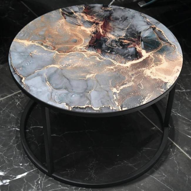 Набор кофейных столиков Tango космический с чёрными ножками, 2шт Набор кофейных столиков Tango космический с чёрными ножками, 2шт