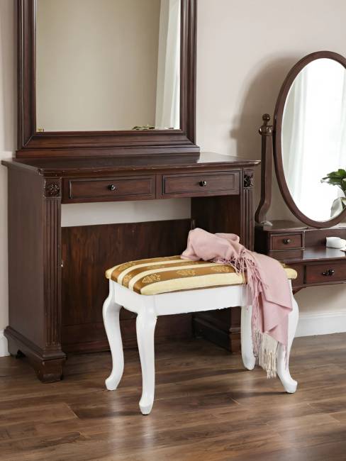 Банкетка Ретро с ящиком белый, ткань полоса коричн. Банкетка Ретро с ящиком белый, ткань полоса коричн.